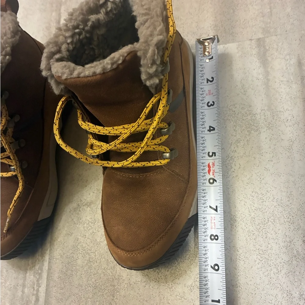 The North Face Women's Tan Winter Boots